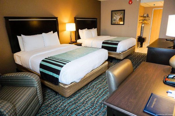 Boarders Inn & Suites and Conference Center (Grand Island)